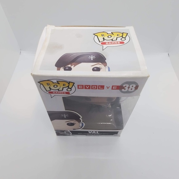 New in Box Funko POP Val - Evolve - Picture 5 of 6